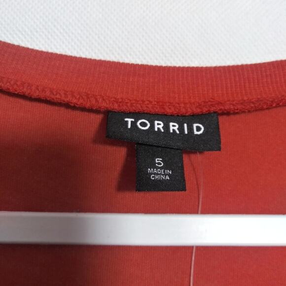 Torrid Super Soft Hot Sauce Crochet Tee Short Sleeve Size 5X - Picture 5 of 8